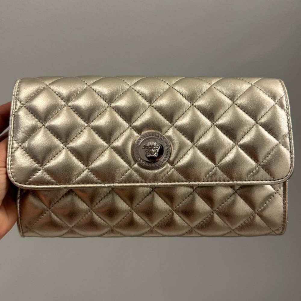 Versace Champagne Quilted Lambskin La Medusa Wallet on Chain - Picture 2 of 6